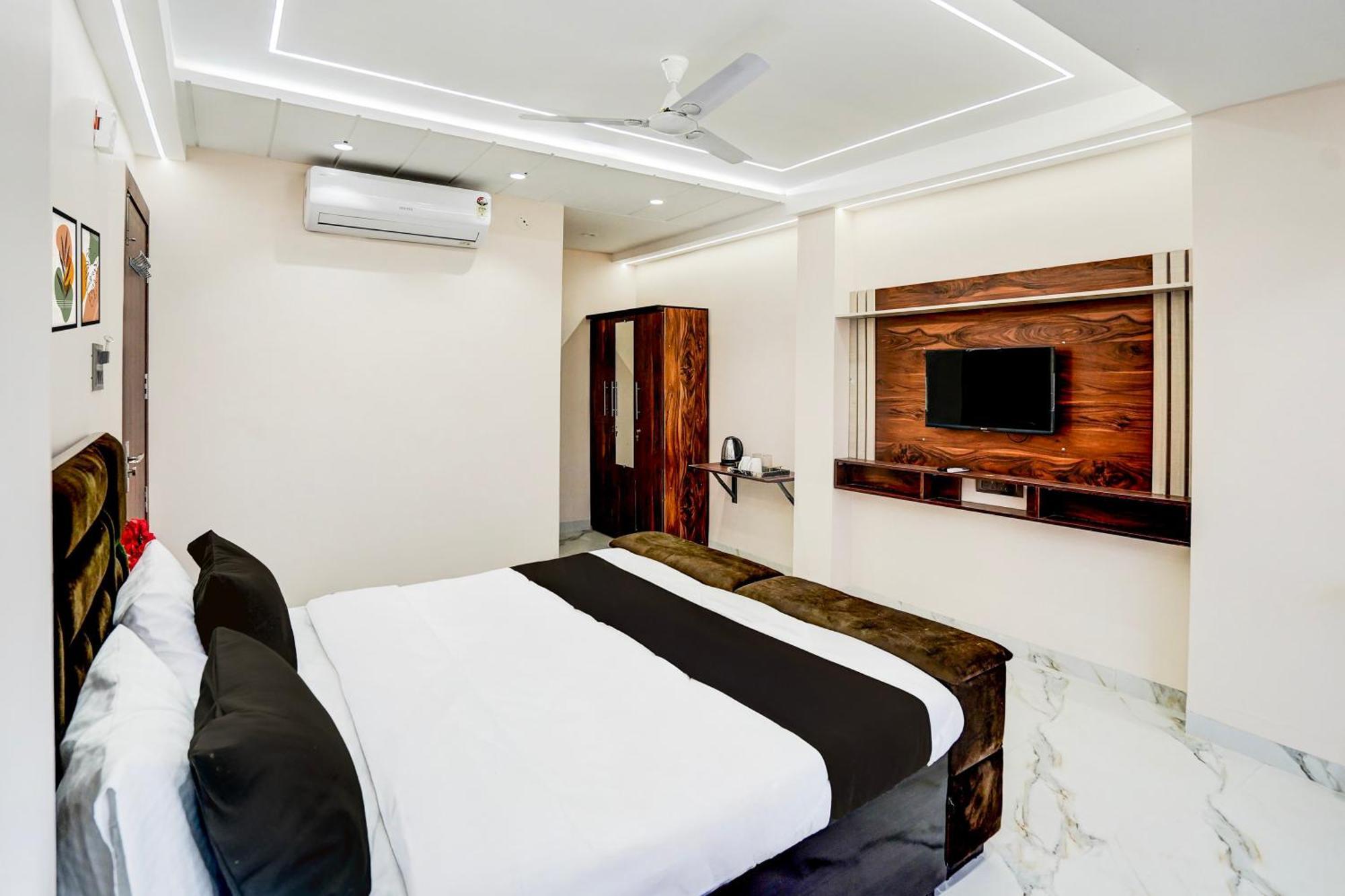 Hotel Super Collection O Ganeshpuri