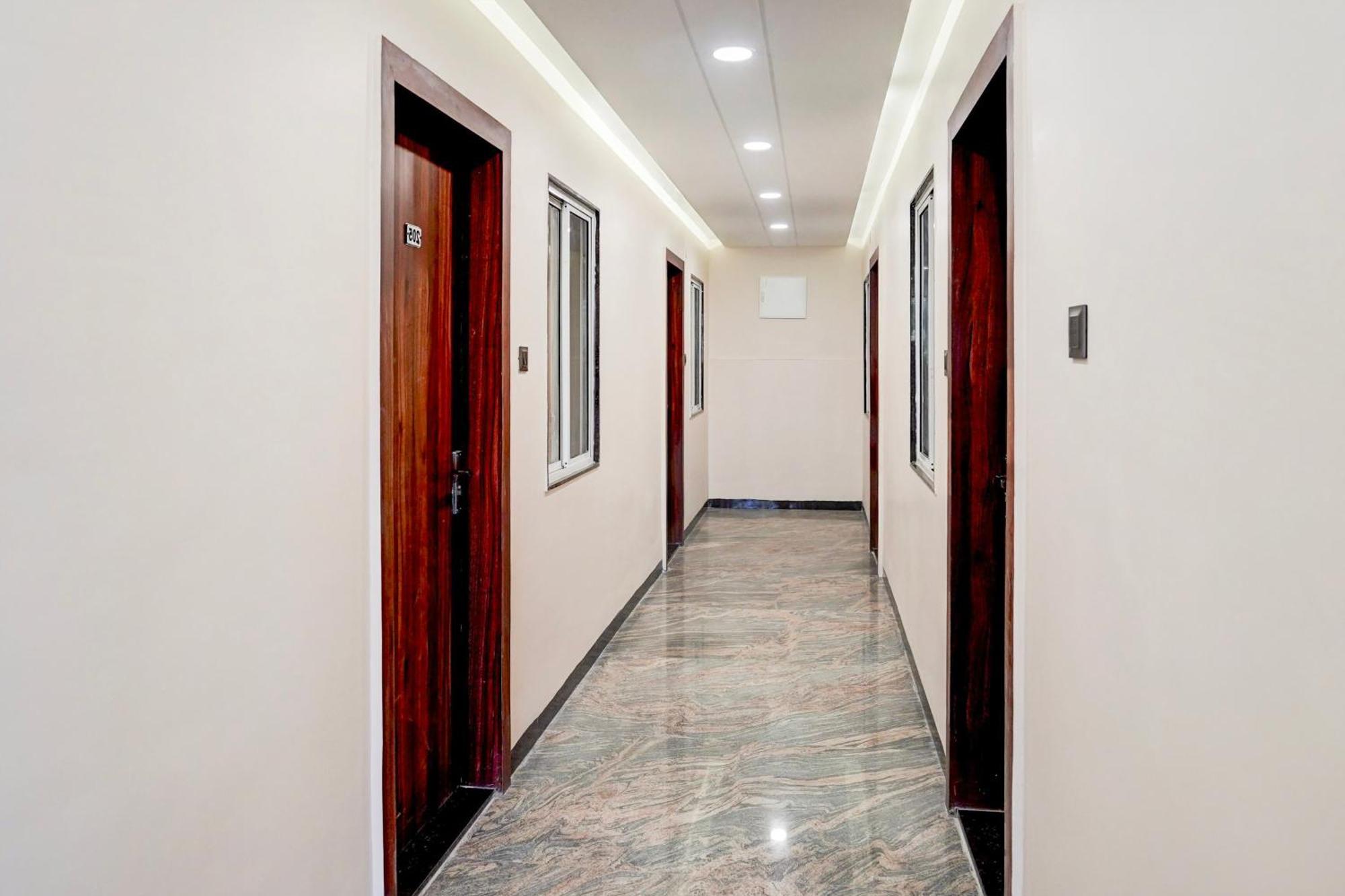 Hotel Super Collection O Ganeshpuri *